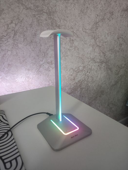 подставка для наушников