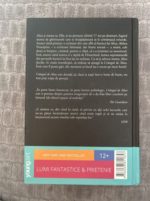 Crângul de alun de Melissa Albert