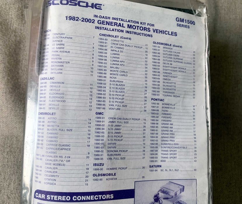 Scosche Stereo Kit GM1503W cu finisaj woodgrain GM 1982-2002