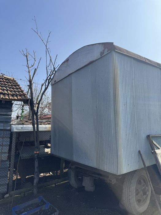 Фургон за пчелари