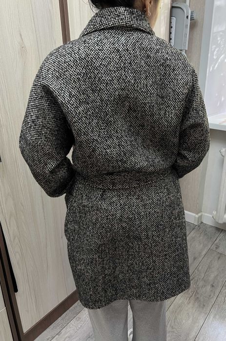 Продам Пальто теплое