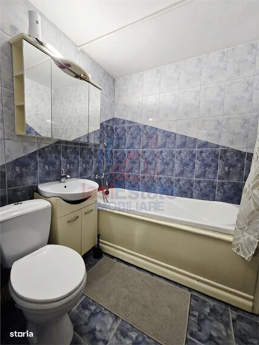 Apartament cu 3 camere in Podu de Fier - Tudor Vladimirescu