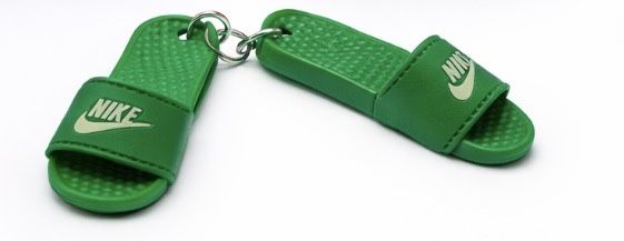 Найк джапанки, зелен ключодържател