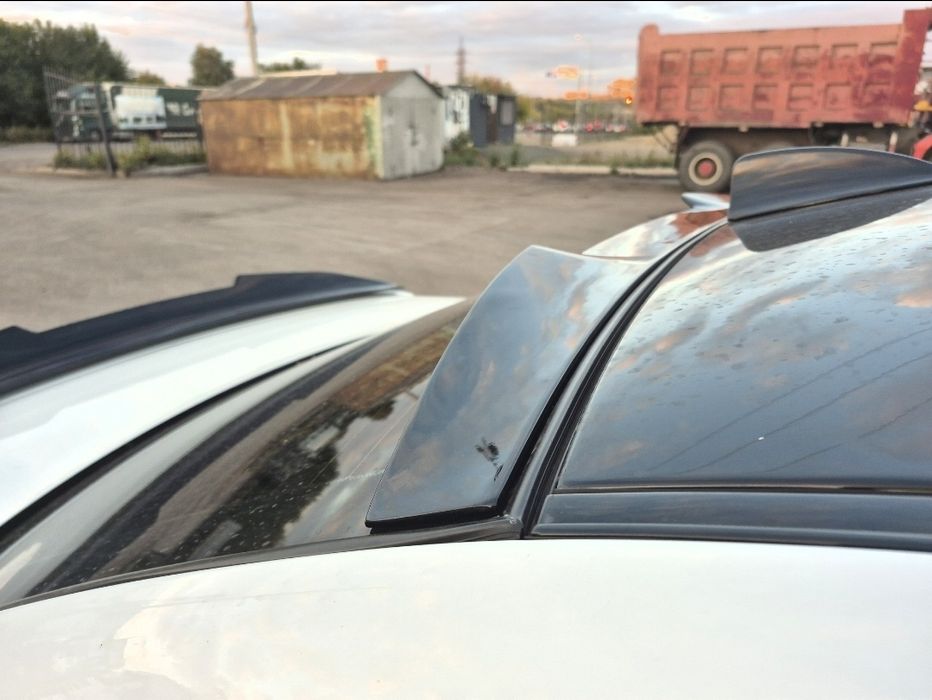 BMW E60 спойлер и козырек