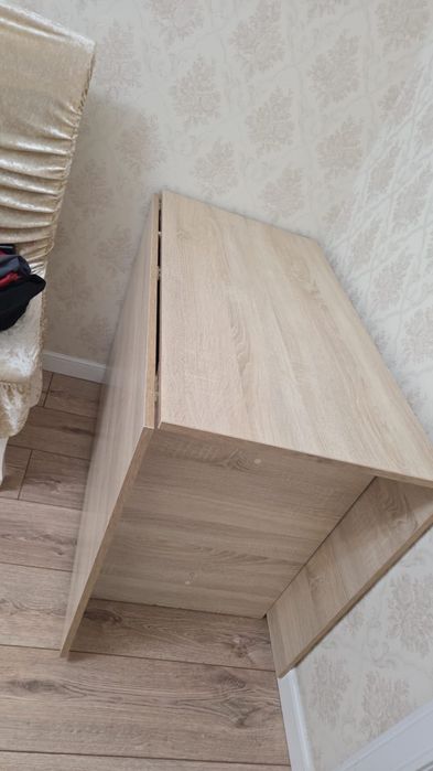 Продается раскладной стол