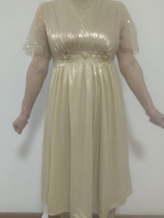 Платье нарядное разные