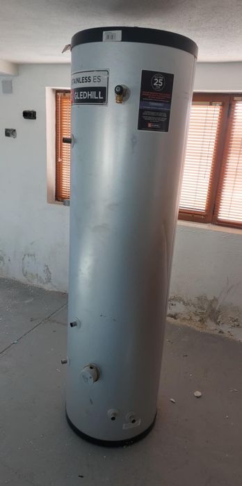 Бойлер неръждавейка 300 литра