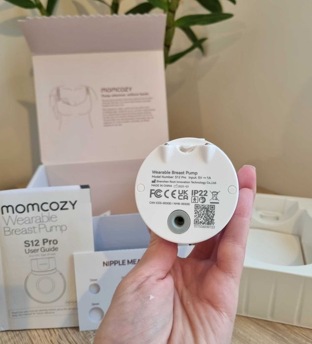 Електрическа помпа за кърма Momcozy S12 Pro Hands free