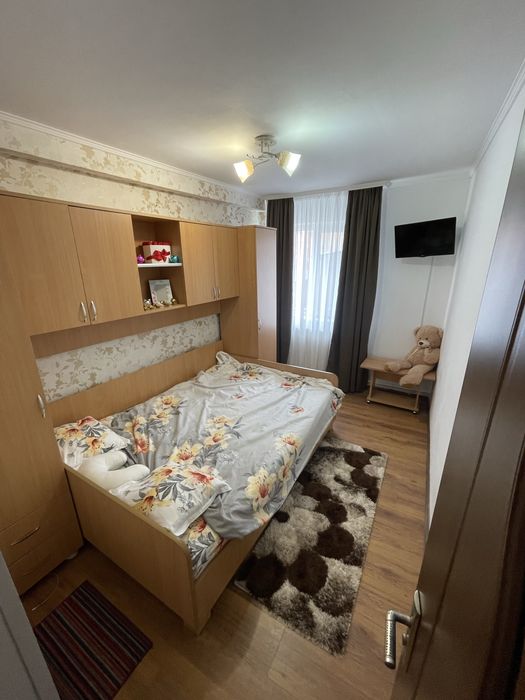 Vand apartament 2 camere