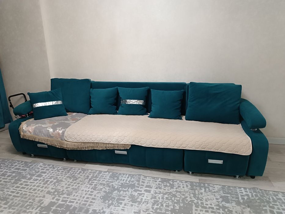 Продам трансформер диван в отличном состояний