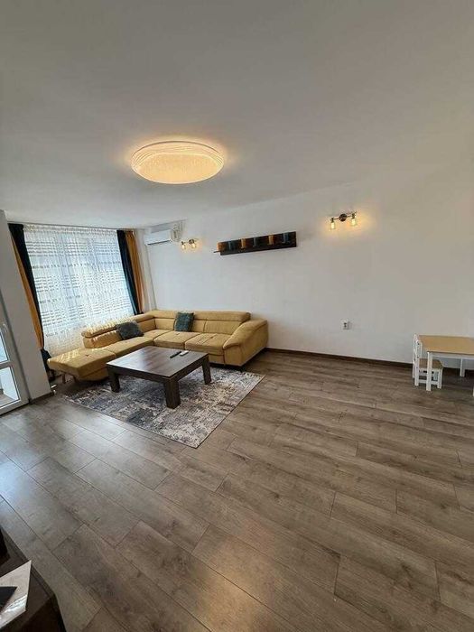 Дава се под наем Тристаен апартамент в Пловдив, Кършияка - 120 кв.м за 612 € - Снимка #10