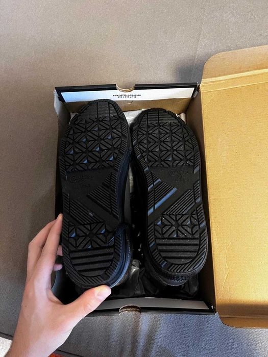 Converse Sharkskin Marimea 42 Noi Nouti!