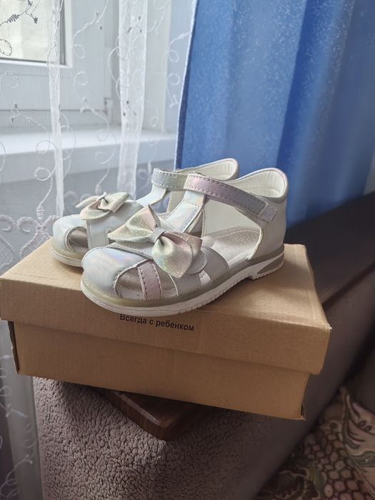 Сандали для девочки