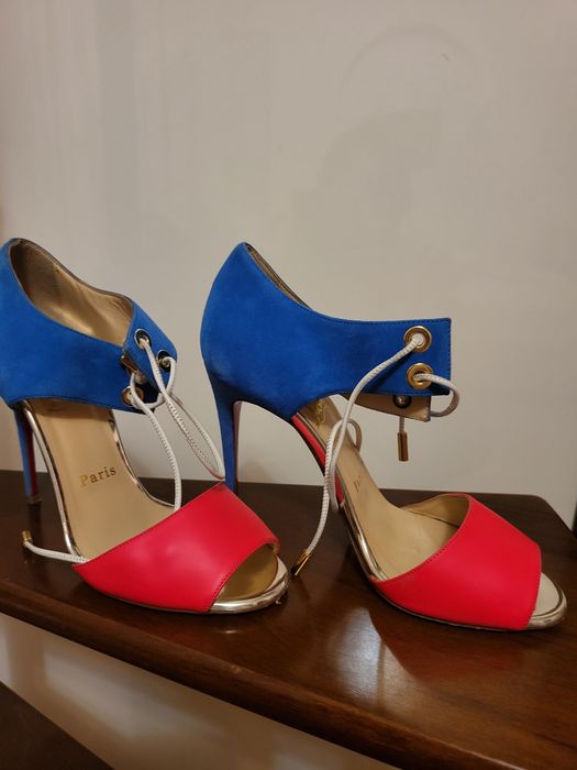 Босоножки.      .