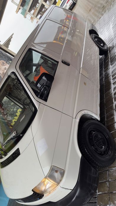 VW Transporter 4