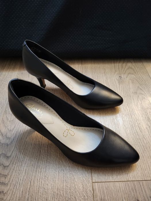 Нови! Дамски обувки Clark's, 5 см ток