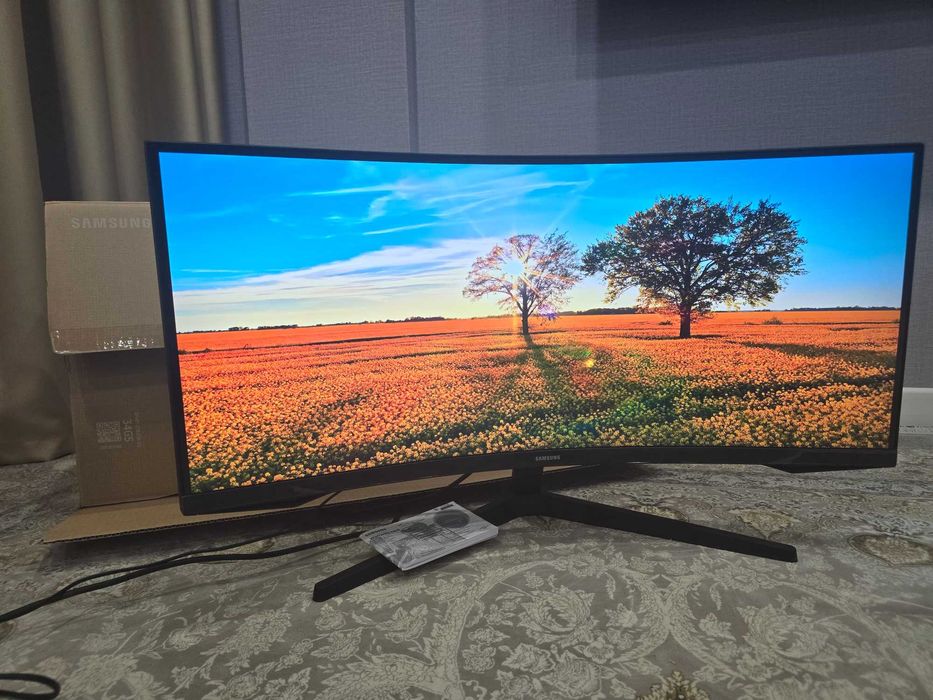 Монитор Samsung LC34G55TWWIXCI