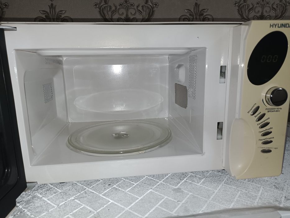 Продам микроволновку AVA  18000