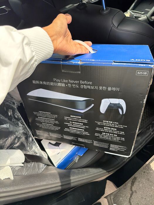 Ps5 bez diskavod 9 ta oyini bor 2 ta jestik