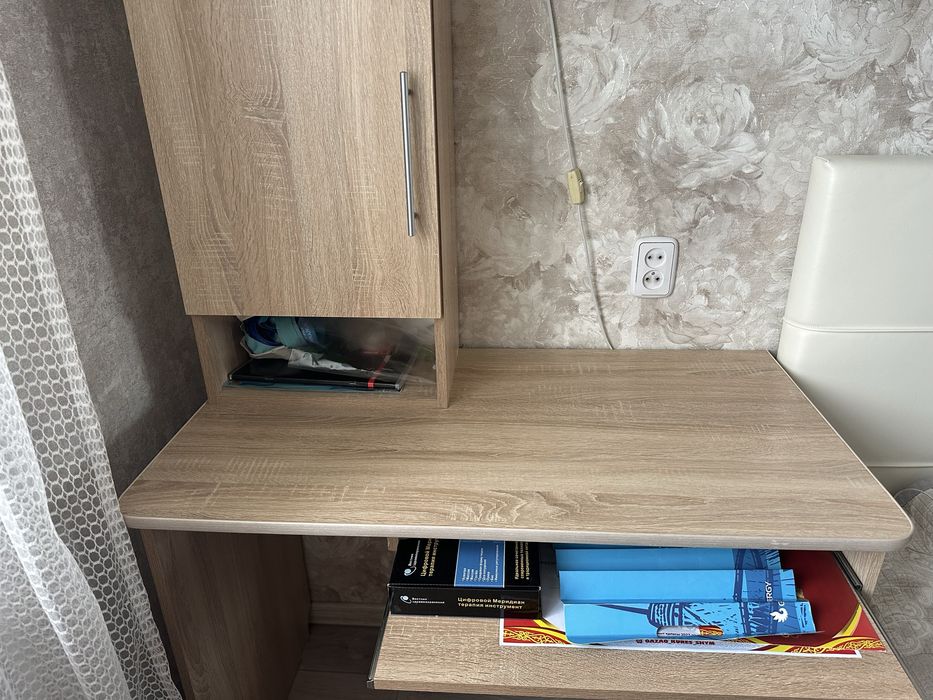 Стол копьютерный