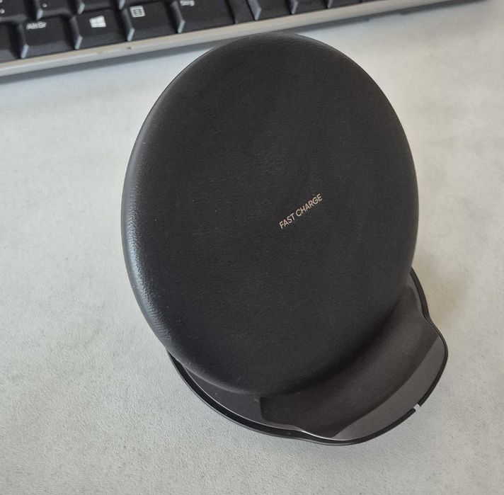 Безжично зарядно Samsung EP-PG950 Wireless Charcher Convertible