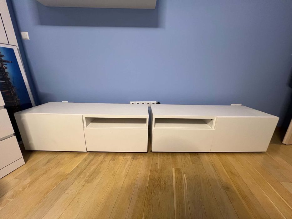 Две бели шкавчета от IKEA