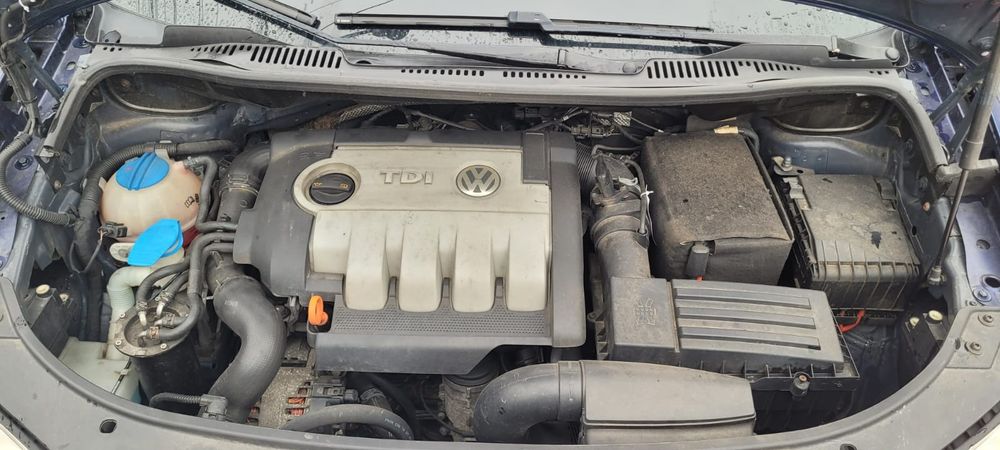 Vand vw touran 2010, 1.9 TDI 140cp