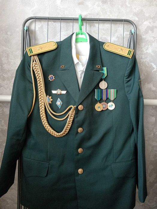 Продам форму военную