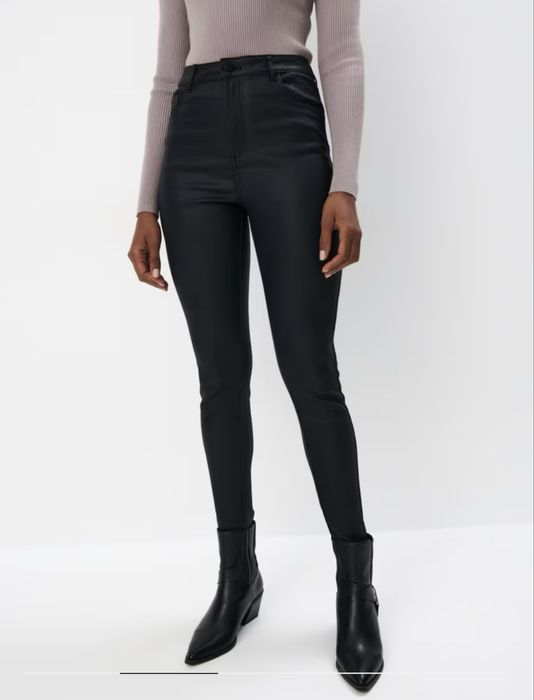 Промазан панталон MOHITO