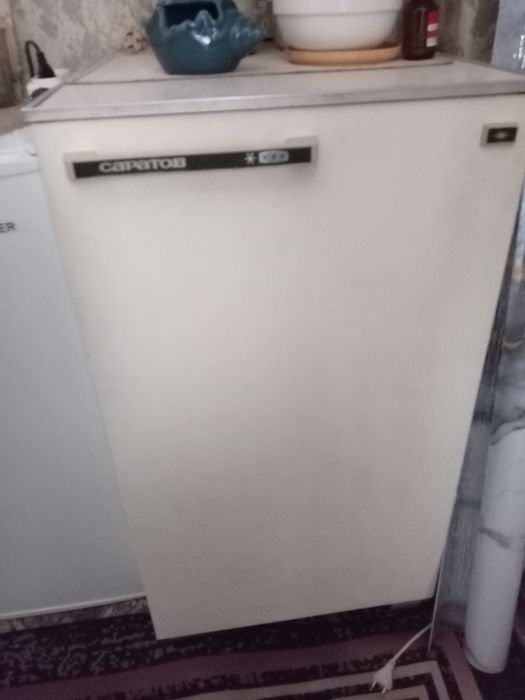 Холодильник морозка продается