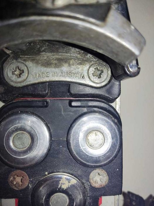 Schiuri/Skiuri Kastle X11 2000mm cu legaturi Tyrolia