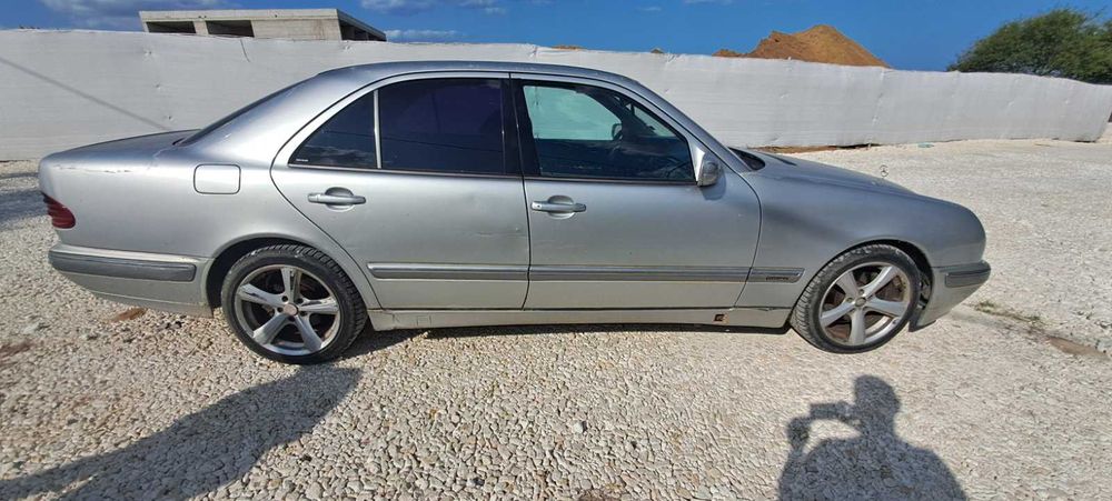 Mercedes-Benz E 320 3.2 CDI