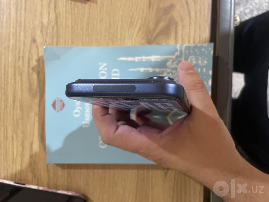 Iphone 17 pro max blue