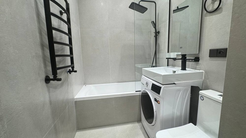 Продаётся 3х комнатная квартира ЖК Oq Saroy Deluxe новый ремонт 75м²