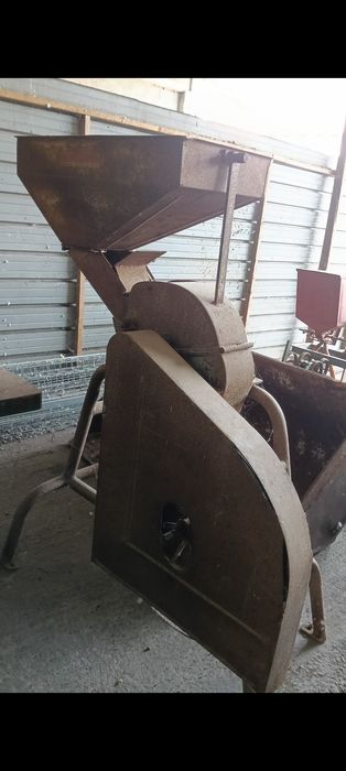 Moara ciocanele acționare la cardan