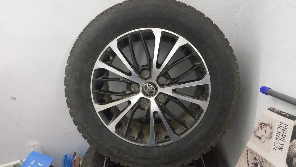 Продам зимние диски в комплекте