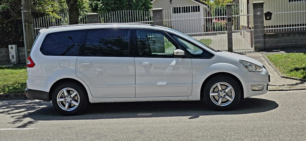 FORD Galaxy 2014 — imagine 3
