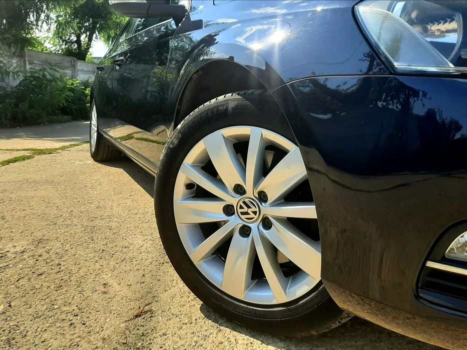Passat b7 1.6 tdi an 2011 preț fix!!