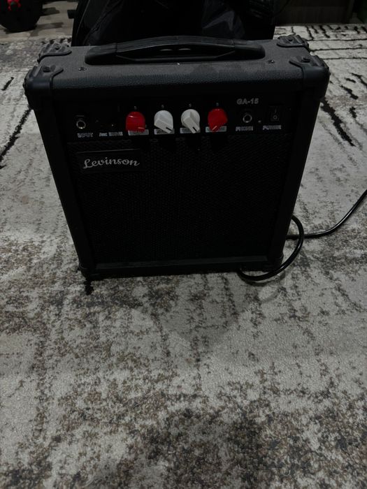 Продам электрогитару LS-300PACK