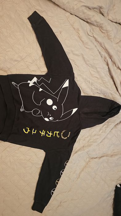 Hanorac Pikachu Marks and Spencer 9 10 ani