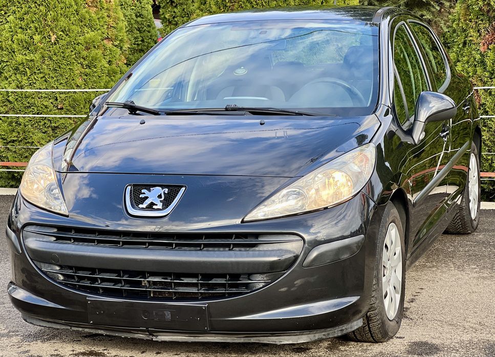 Peugeot 207, 1.4 benzina, hatchback