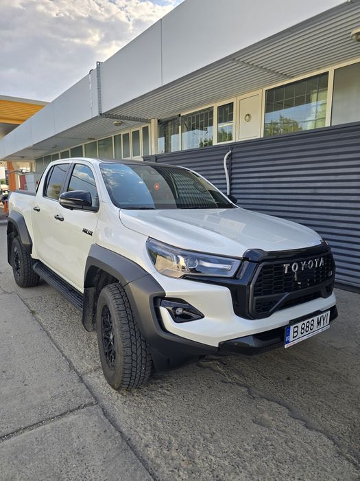 Toyota hilux gr sport 2