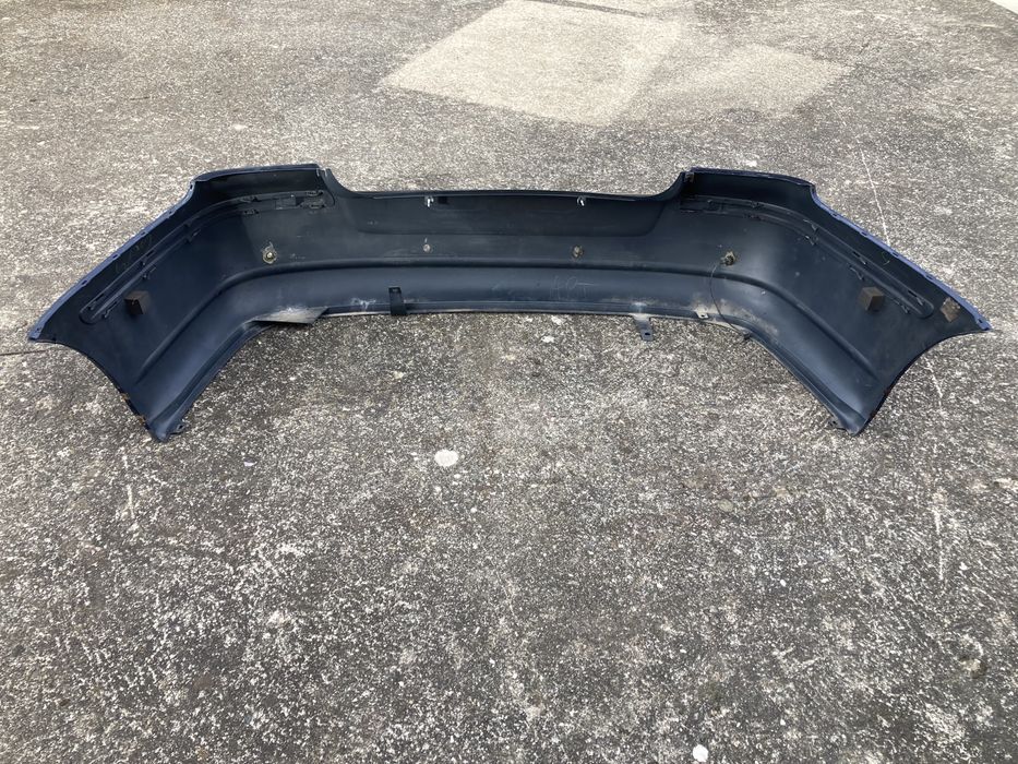 Задна броня за тойота авенсис хечбек Т25 // Toyota avensis 03-08г