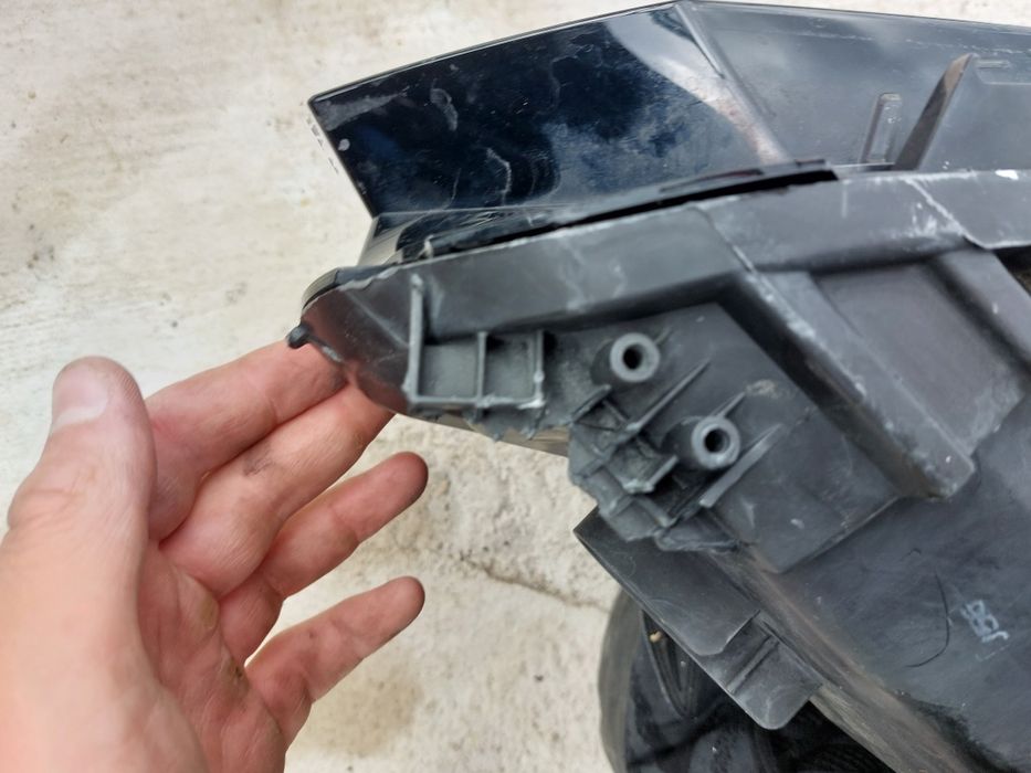 Ляв фар VW TIGUAN 2012г.