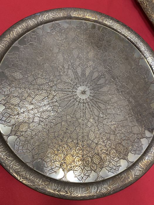 Голямо пано за стена от месинг гравирано ръчно