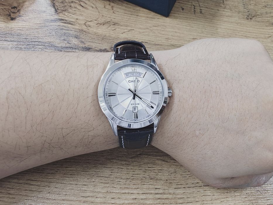 Наручные часы Casio