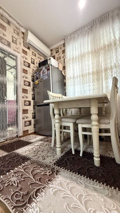 Юнусабад-19 квартал 2[3]/1/5 Евро ремонт,Выход в огород,подвал,парковк