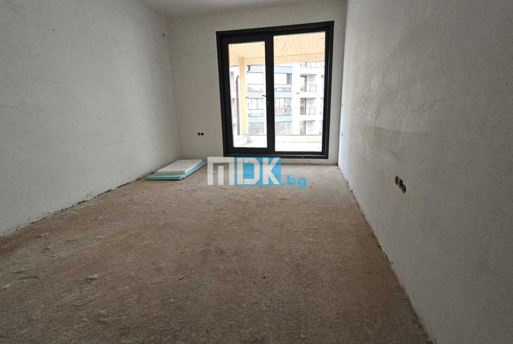 Двуетажна къща с 3 спални