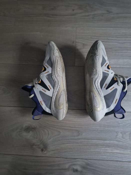 Adidas Los Angeles  LAKERS