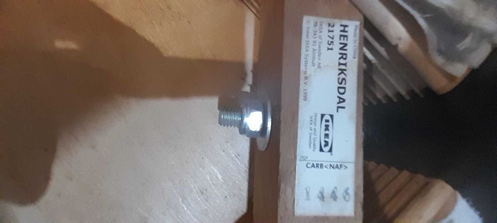 Scaun bar IKEA         .